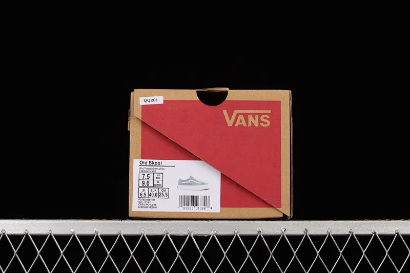 All categories Vans Vans series Vans Mid Vans China Vans Old Skool Vans gray green side stripes fun printed low-top casual sneakers VN0A54F4AST